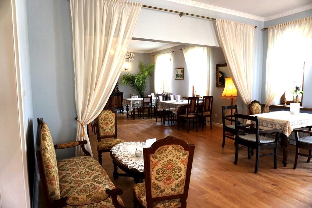Dwor Osmolice Bed & Breakfast Bialki Dolne Ngoại thất bức ảnh