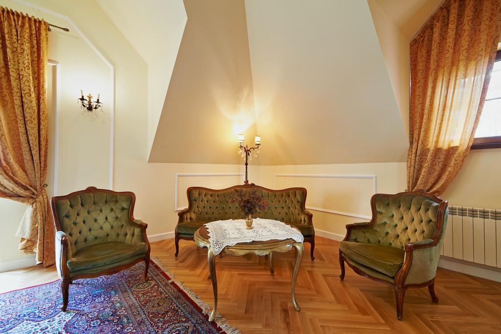 Dwor Osmolice Bed & Breakfast Bialki Dolne Ngoại thất bức ảnh