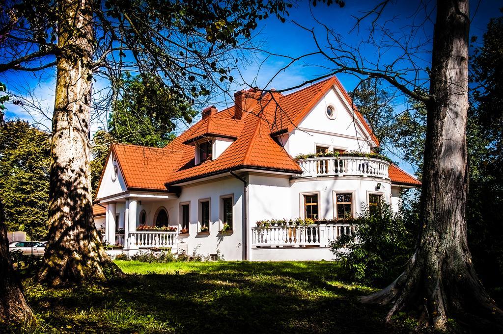 Dwor Osmolice Bed & Breakfast Bialki Dolne Ngoại thất bức ảnh