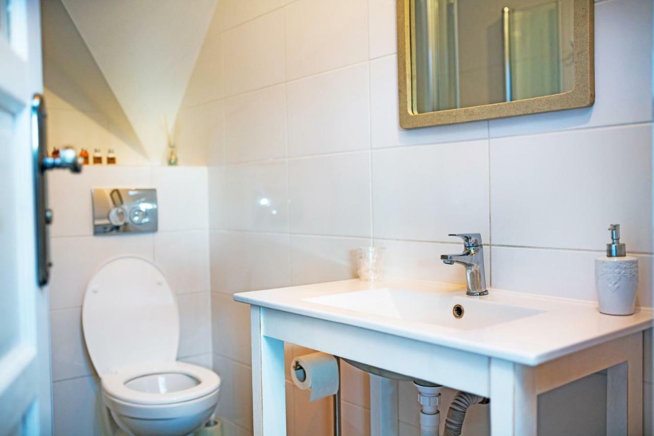 Dwor Osmolice Bed & Breakfast Bialki Dolne Ngoại thất bức ảnh