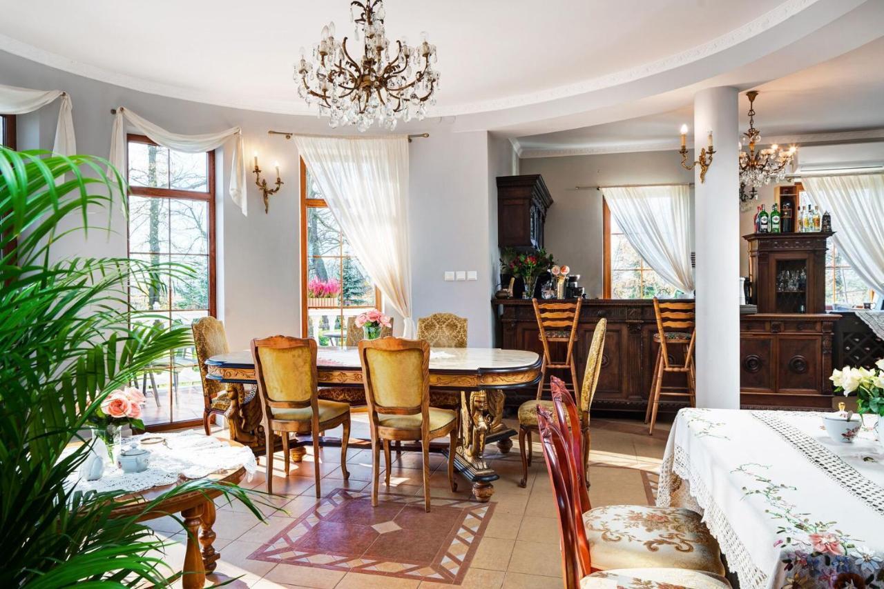 Dwor Osmolice Bed & Breakfast Bialki Dolne Ngoại thất bức ảnh